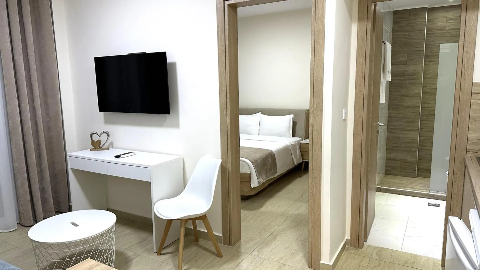 Navarino Luxe Suites Peraia  Aparthotel Peraia (Thessaloniki)