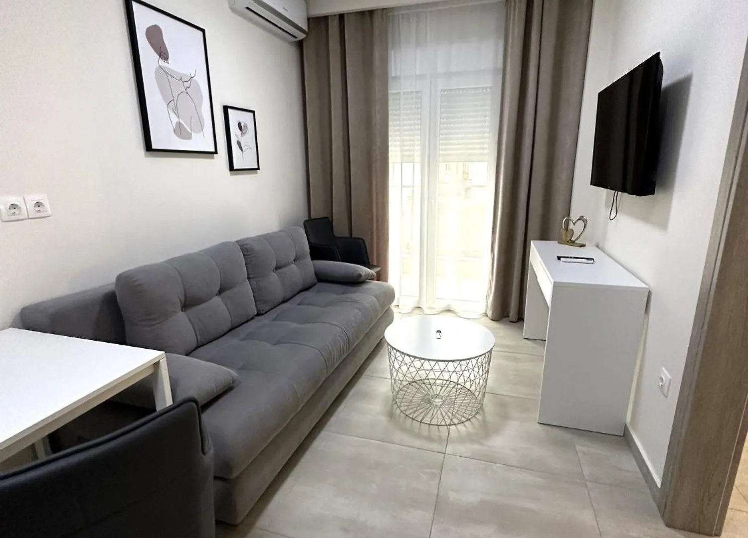 Navarino Luxe Suites Peraia  Peraia (Thessaloniki)