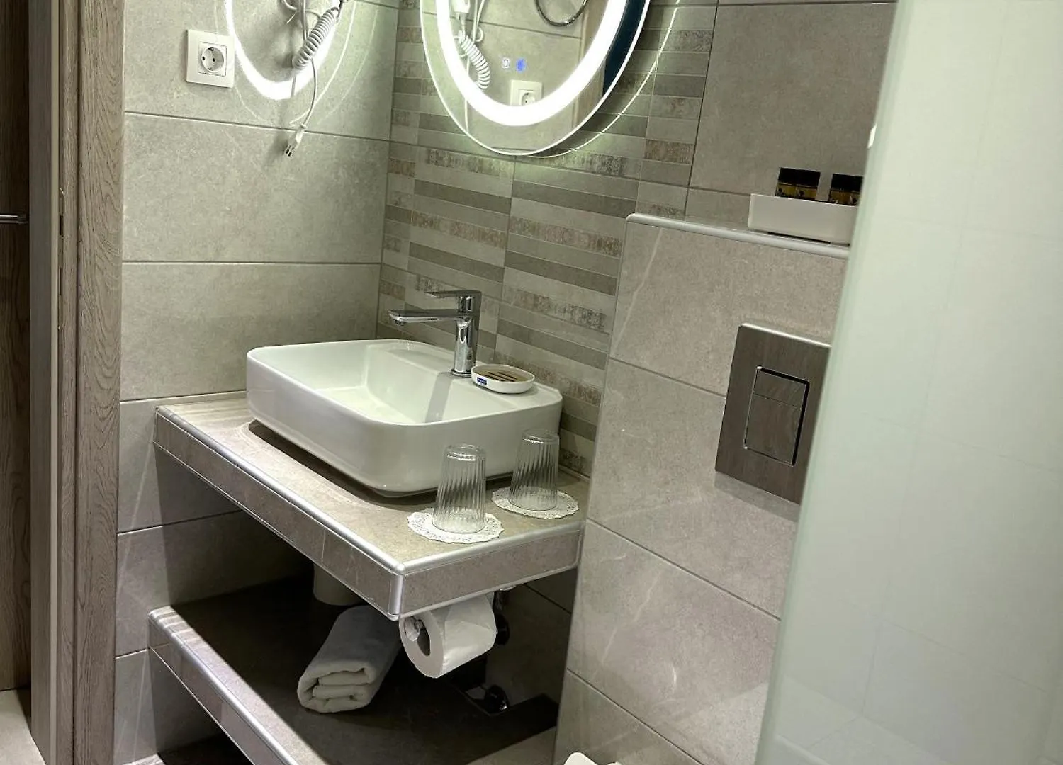 Aparthotel Navarino Luxe Suites Peraia