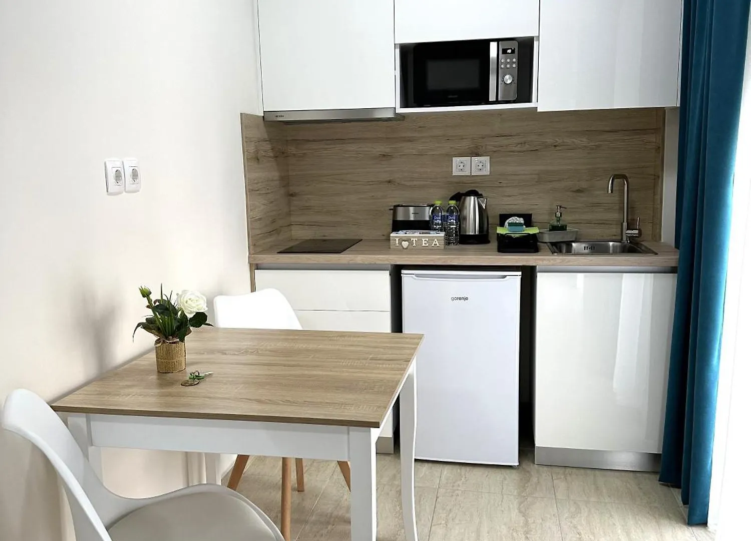 Navarino Luxe Suites Peraia  0*, Peraia (Thessaloniki)