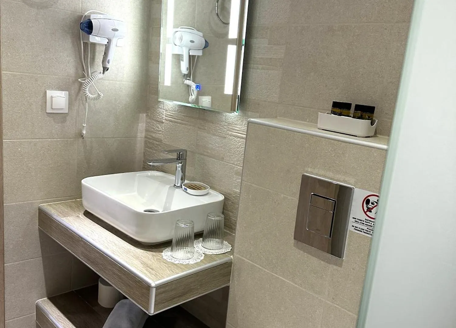 Navarino Luxe Suites Peraia  Aparthotel