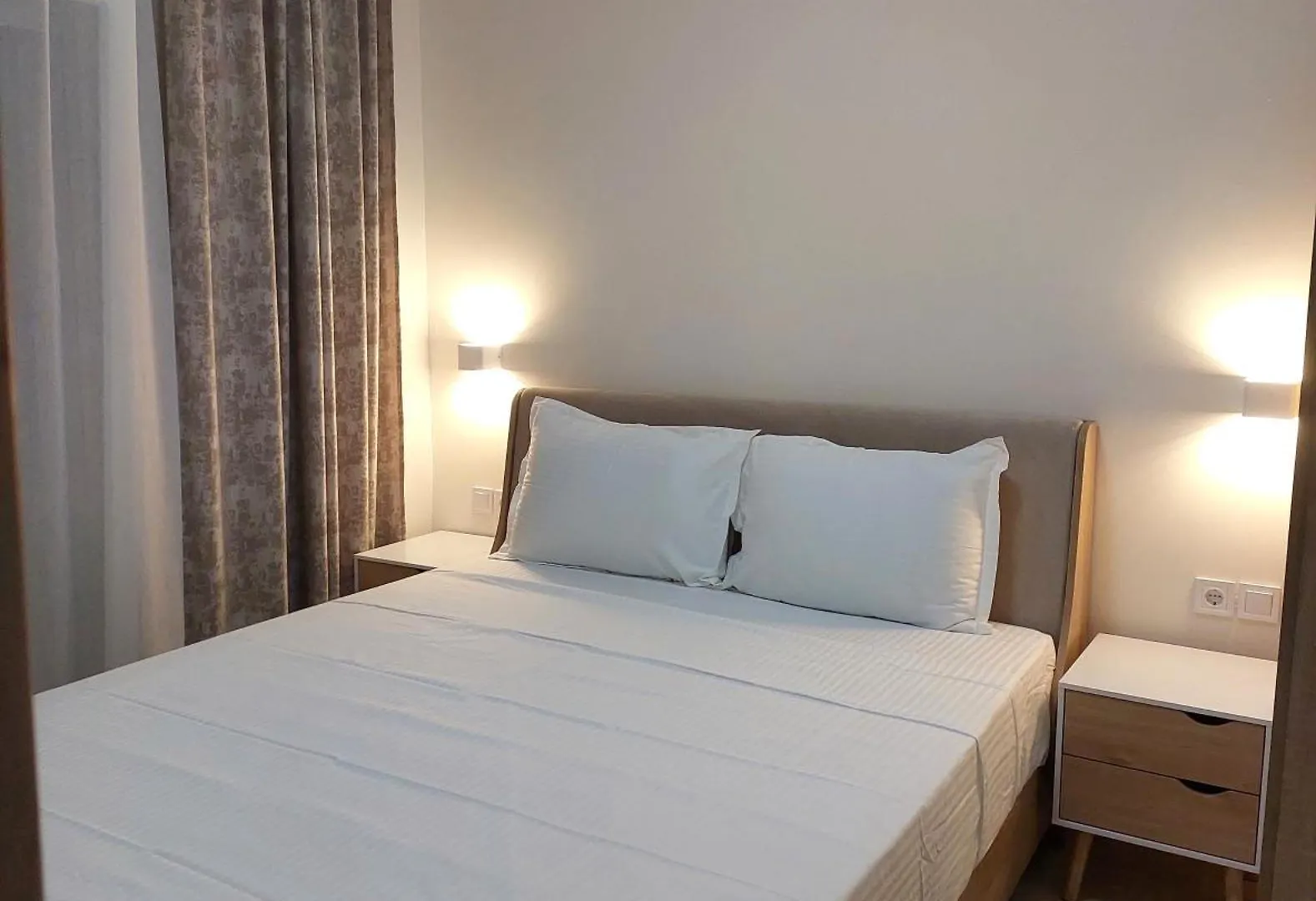Navarino Luxe Suites Peraía