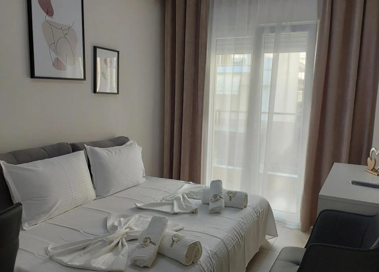 Navarino Luxe Suites Peraia  Peraia (Thessaloniki)