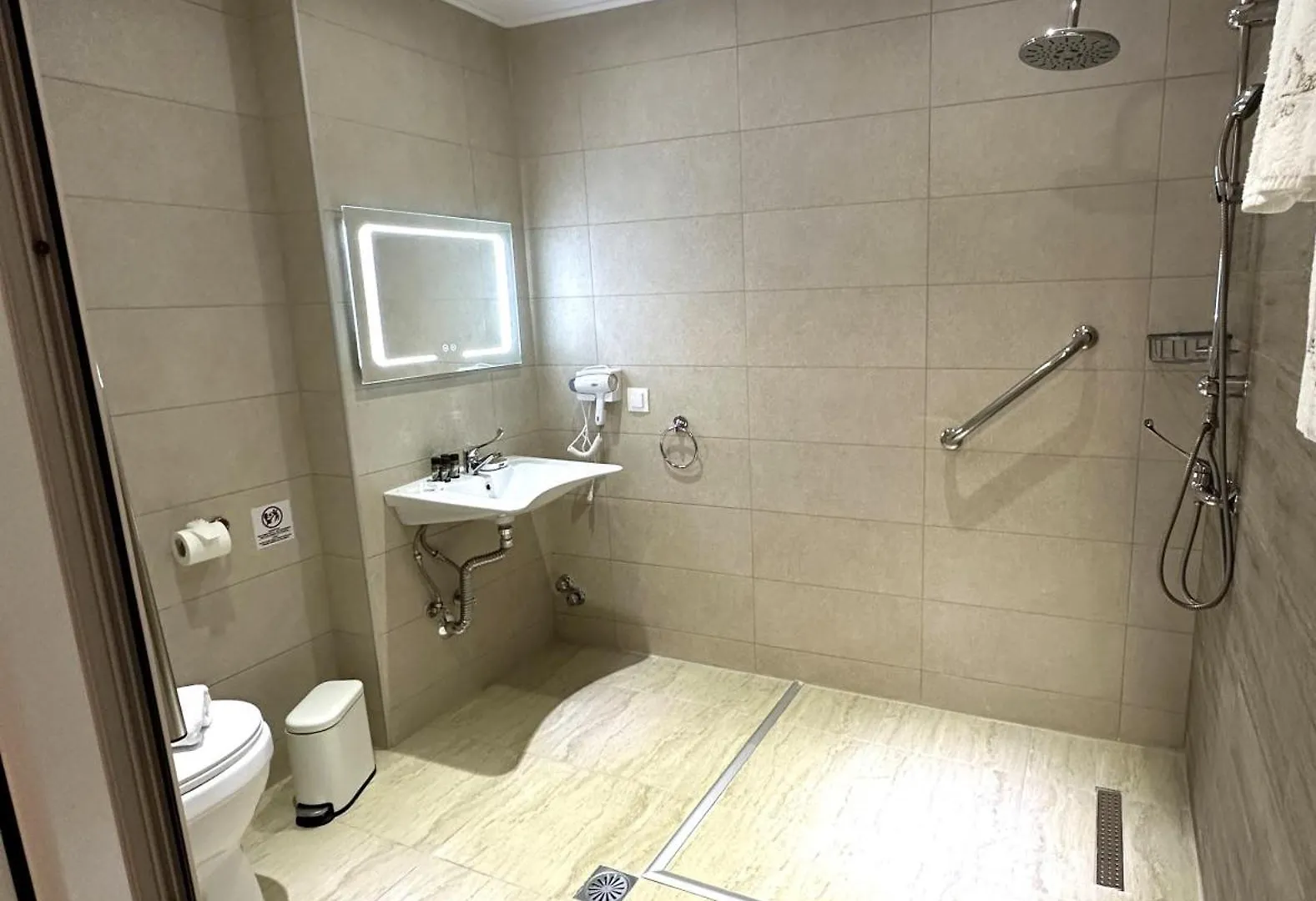 Navarino Luxe Suites Peraia  Aparthotel