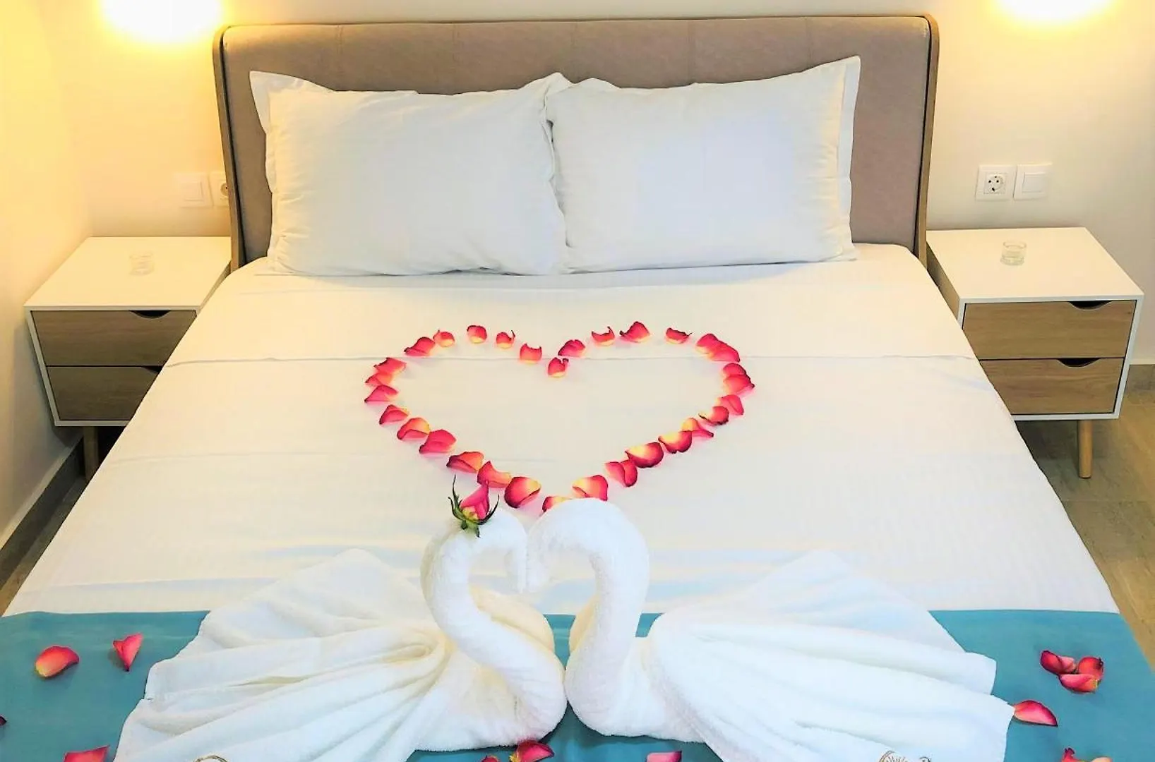 Navarino Luxe Suites Peraia  Peraia (Thessaloniki)